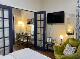 Cozy Studio Staycation - Brooklyn close to Train stations