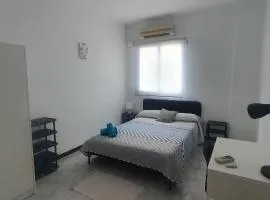 Habitación Matrimonio Espaciosa en Vivienda Compartida