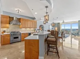 Bella Riva 203 - Oceanfront - Beach Service Included - Luxury - Viking Appliances