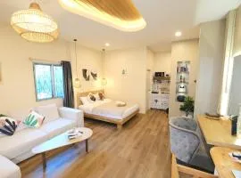 Rock Reef Minimal Home