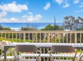 Pacific Gables 8