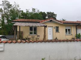 Maison meublée 1 chambre, khách sạn ở Narrosse