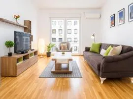3 BDR for 6 CENTER CLOSE TO NATIONAL MUSEUM