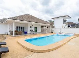 D2 Pool Villa