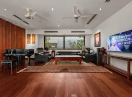 Sila Ananda 6BR Pool Villa Đảo Xanh Đà Nẵng