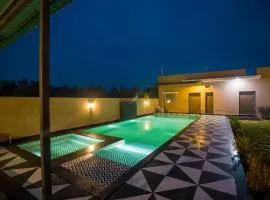 The Bliss Hushwood 2-BHK Villa With Private Pool, Lush Garden & Poolside Gazebo Pet-friendly