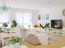 Gables Box hill Maraylya Two Level House 14ppl