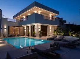 Lanik Luxury Pool Villa