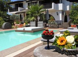 Byblos Luxury Villa, hotel v destinaci Prinos