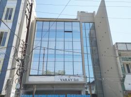Varay Eco Hotel, hotel v destinaci Udždžain