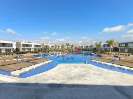 Luxury Apartment at Four Seasons Life 2 14-B