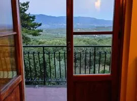 Villa Rosanna - panorama, hills, woods 20 min from Florence & Chianti area