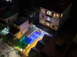 Favos Resort Ninh Binh