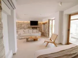 Oceanis Suites