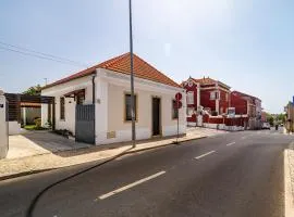Whome Relaxed Oeiras Stay with Private Pool