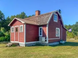 1 Bedroom Lovely Home In Köpingsvik