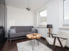 Stylowy Apartament w Warszawie Sypialnia & Parking w Garażu by Noclegi Renters