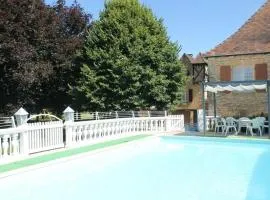 La Chapelle avec piscine privée proche de Sarlat