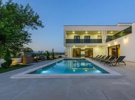 Gorgeous Home In Sikovo