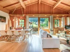 Chalet White Moon
