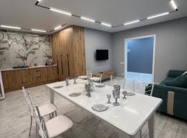 Уютная квартира студия 72 кв, Hotel in Oral