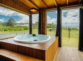 Lindos Bangalos a beira da Lagoa com hidromassagem lareira e churrasqueira individual e cozinha completa