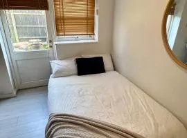 cozy delux bedroom in the heart of London