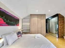 Victoria Junction Apartment