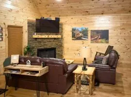 Gatlinburg Mountain Cabin 4 Mi to National Park!