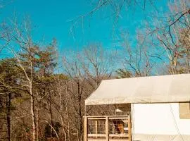 The Goldfinch's Nest - Glamping Tent with AC
