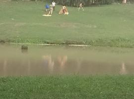 Chalet torremolinos, casa de campo em Masagua