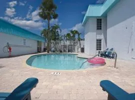 #1 Beach Siesta Key Village w heated pool & arcade