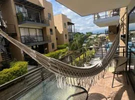 Alojamiento Familiar para 21 - A 5min del Aeropuerto - Con 4 Pisincas - 3 Jacuzzi - By Molca Travel