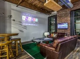 Denim Lofts-Sports DWTN Loft-Projector TV-Poker Table-Balcony-2C