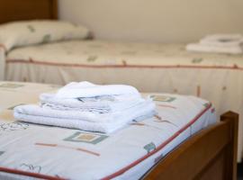 Hostal Sequeiros, hotel que acepta mascotas en San Cipri&aacute;n de Vi&ntilde;as