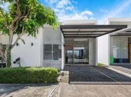 Jacó Condo 3 BR, Pool & families