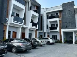 Levante lux Apartments