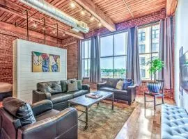 Denim Lofts-3BR DWTN Loft-Parking-Laundry 4A