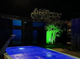 Recanto tico e teco, villa in Olímpia