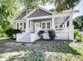 Easy Dtwn Access Restored 1930s Brenham Retreat
