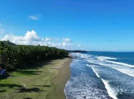 Beachfront Surf'apartment