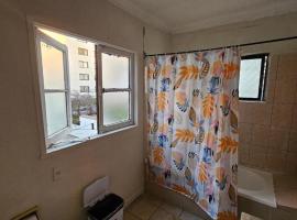 Hostal Gloria Viña 2 poniente 333, hotel in Viña del Mar