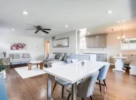 Private Zen Garden and Fireplace Chic Hayward Oasis