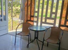 apartamento tranquilo rodeado de zonas verdes, alojamiento con cocina en Acac&iacute;as