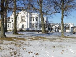 Waterfront Retreat Center, Hotel am Strand in New Rochelle