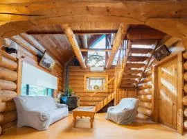 Hakuba Riverside Loghouse