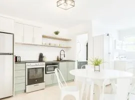 Little Gem - 2 Beds - AC - 5 min Downtown