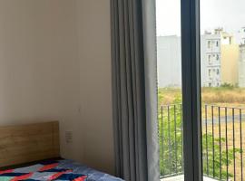Full House, guest house in Da Nang