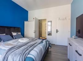 Chambre de luxe MADRID a LIEGE Sale de bain privée 1er étage check in autonome cuisine partagée, khách sạn ở Liège
