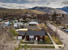 Northside Abode Close to Downtown